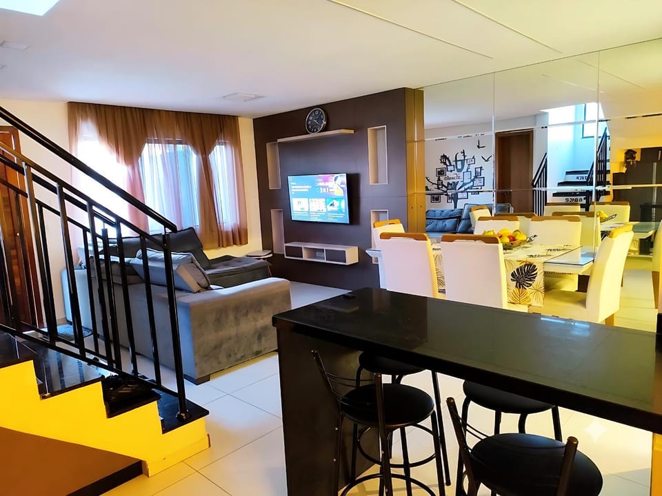 TV and multimedia, Living room, Dining area