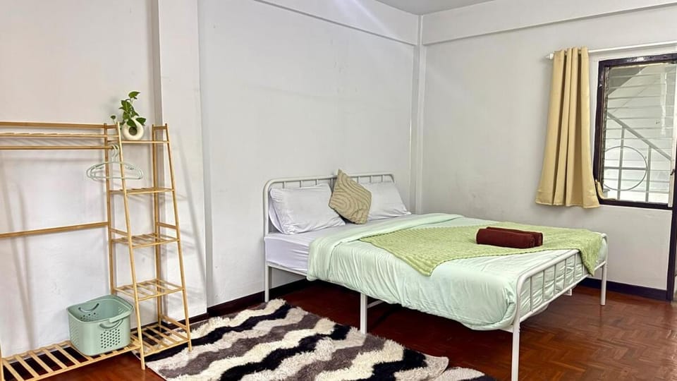 City center room with mountain view Apartment in Chiang Mai