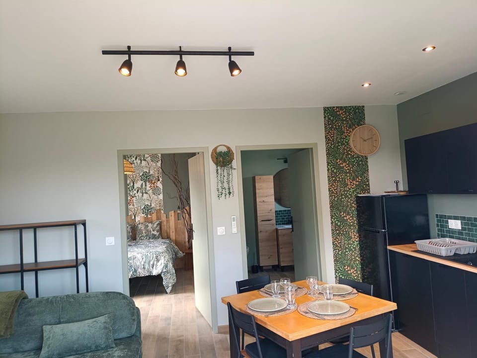 View (from property/room), Photo of the whole room