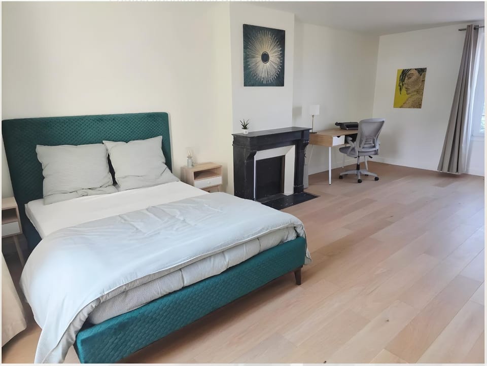 Living room, Bedroom