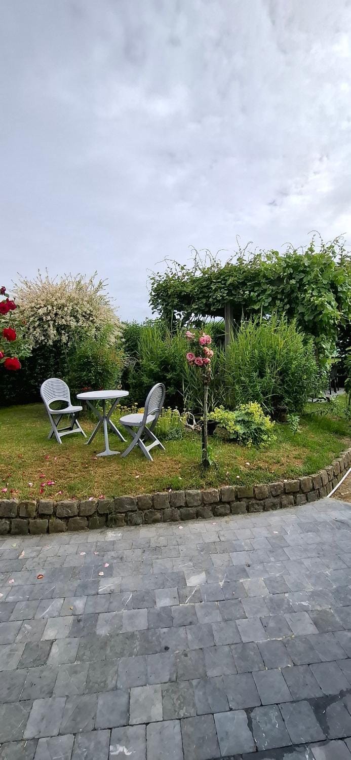 Near Brussels, 4 rooms, pool,garden,patio Bed and Breakfast in Flanders