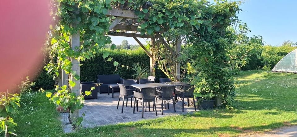 Near Brussels, 4 rooms, pool,garden,patio Bed and Breakfast in Flanders