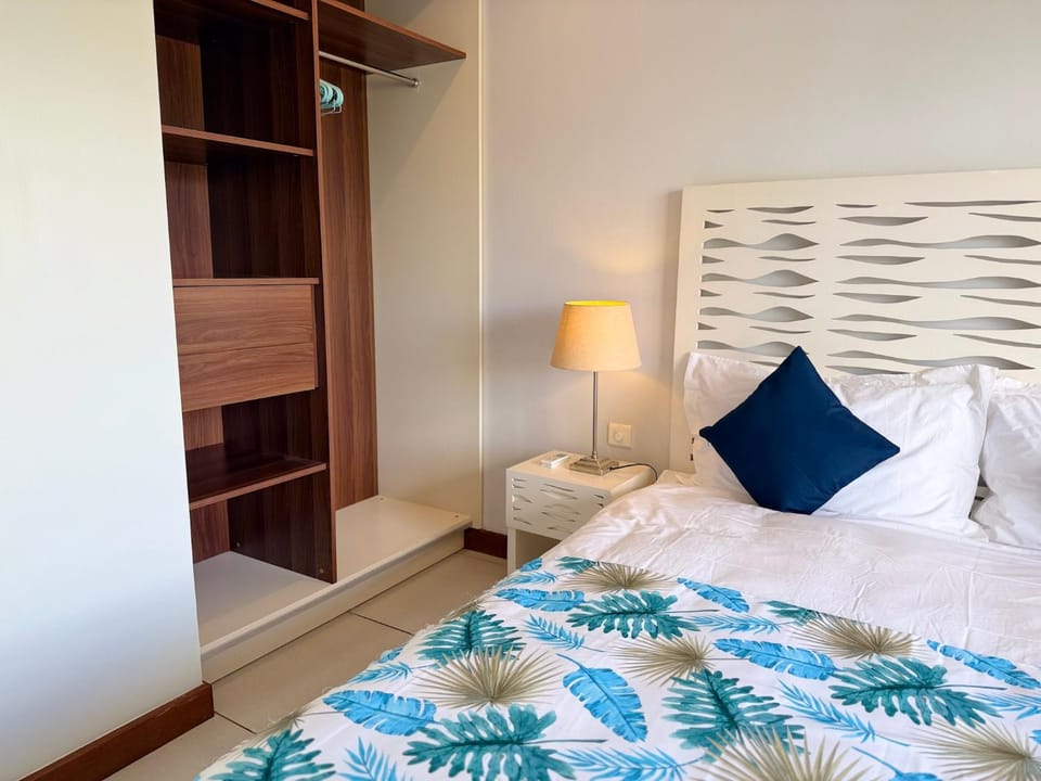 Bedroom, wardrobe
