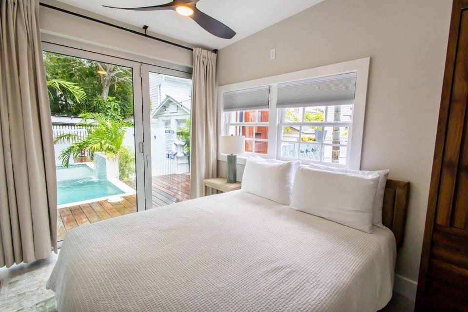 Lighthouse Suites Collection House in Key West
