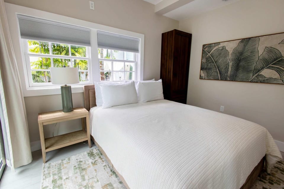 Lighthouse Suites Collection House in Key West