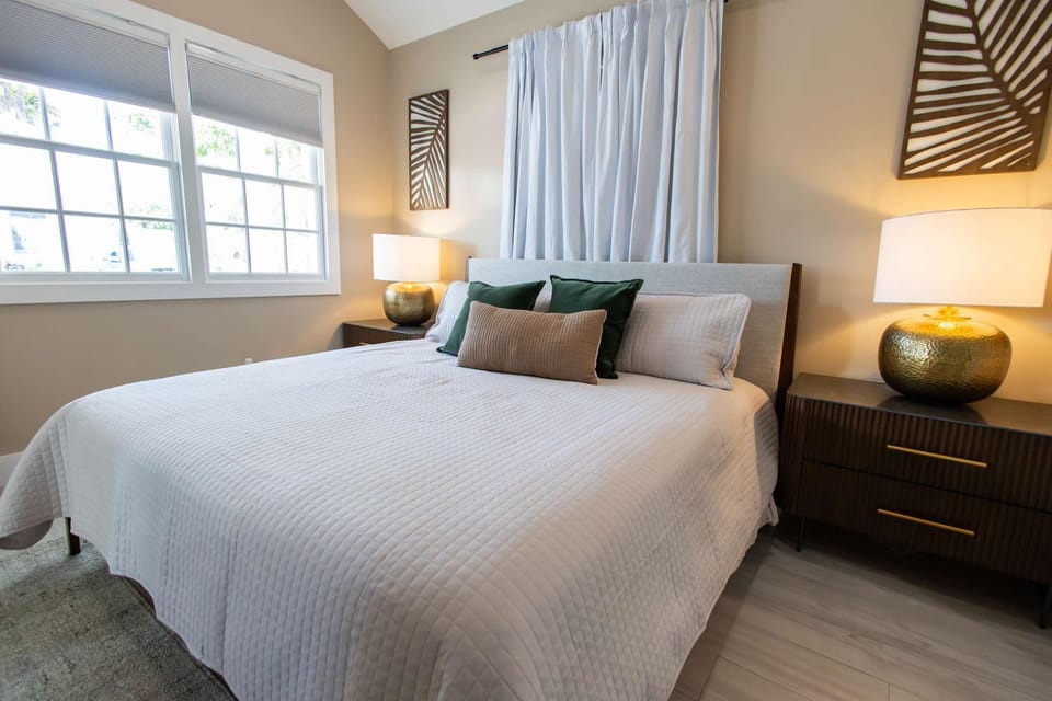 Carysfort Reef Light Suite House in Key West