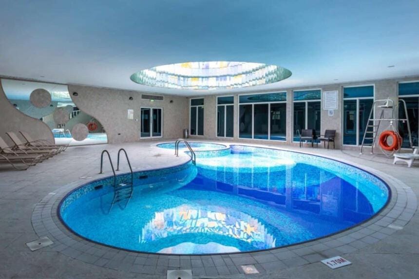 Luxurious 3BR -Marina, Pool, Gym & Prime Location Apartment in Dubai