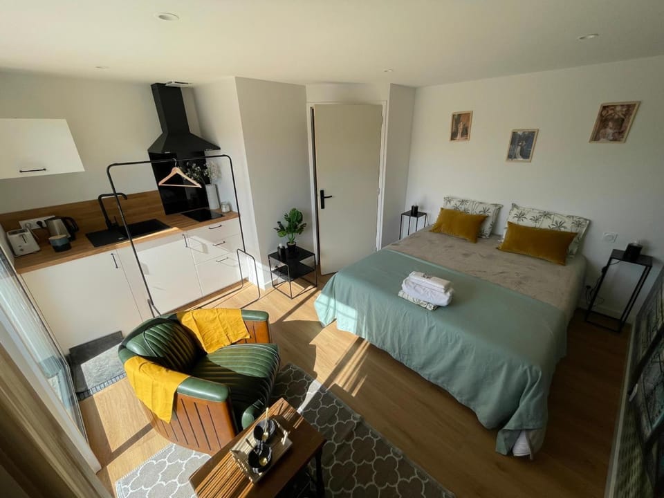 Living room, Bedroom