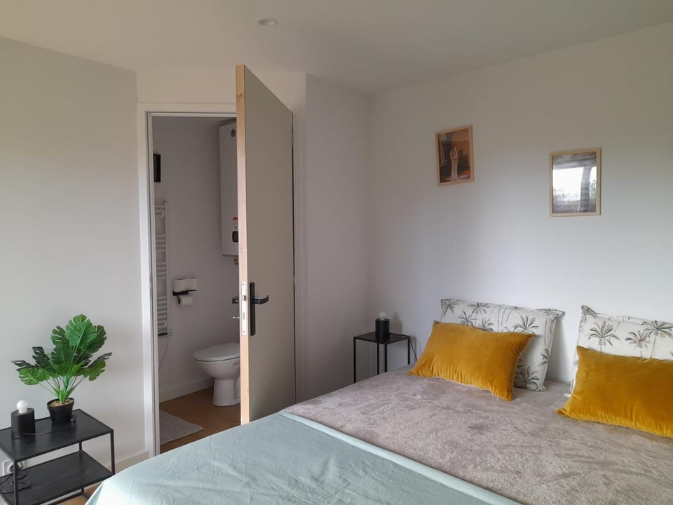 Living room, Bedroom
