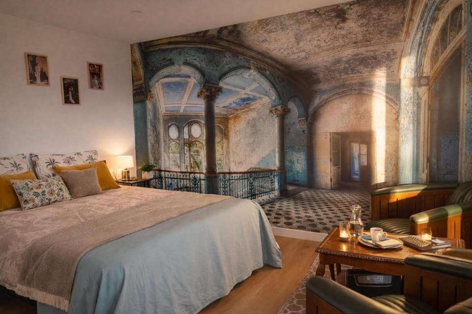 Property building, Living room, Bedroom