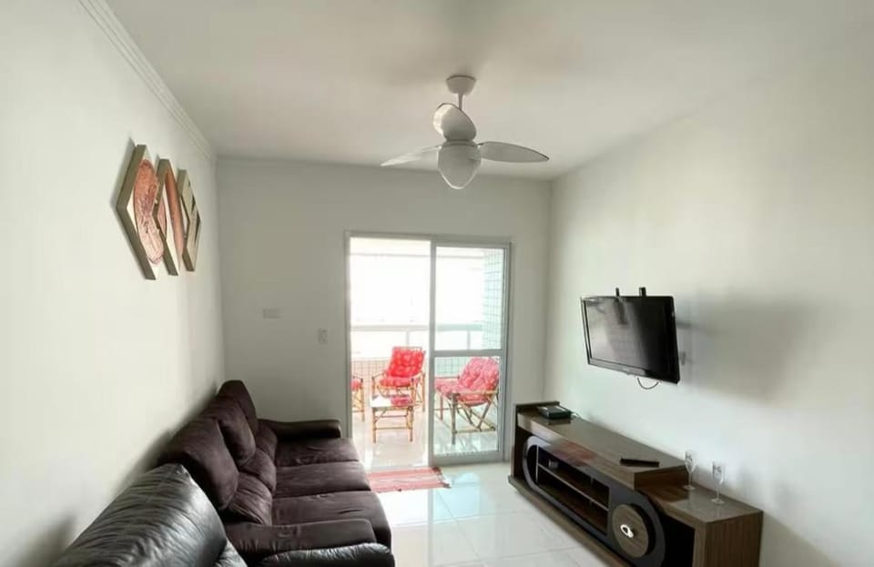 Apartamento próximo à praia Apartment in State of São Paulo