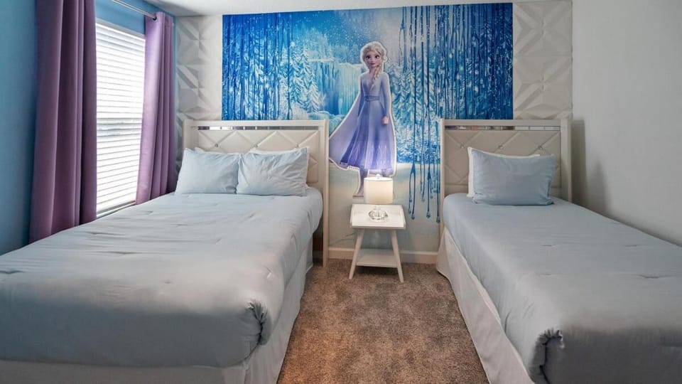 10BR Villa Themed Rooms-Pool &Spa - Mins to Disney Villa in Kissimmee