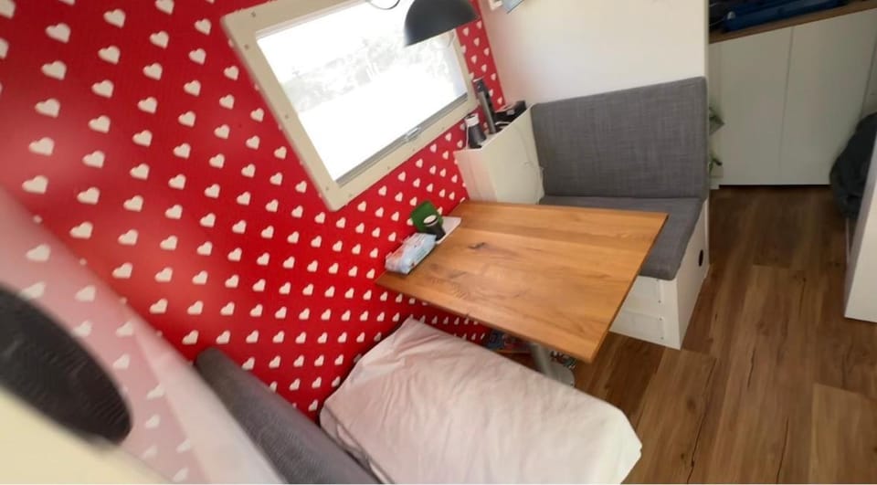 Luka Tiny Haus mit Wohnwagen als eine Einheit Campground/ 
RV Resort in Zadar County