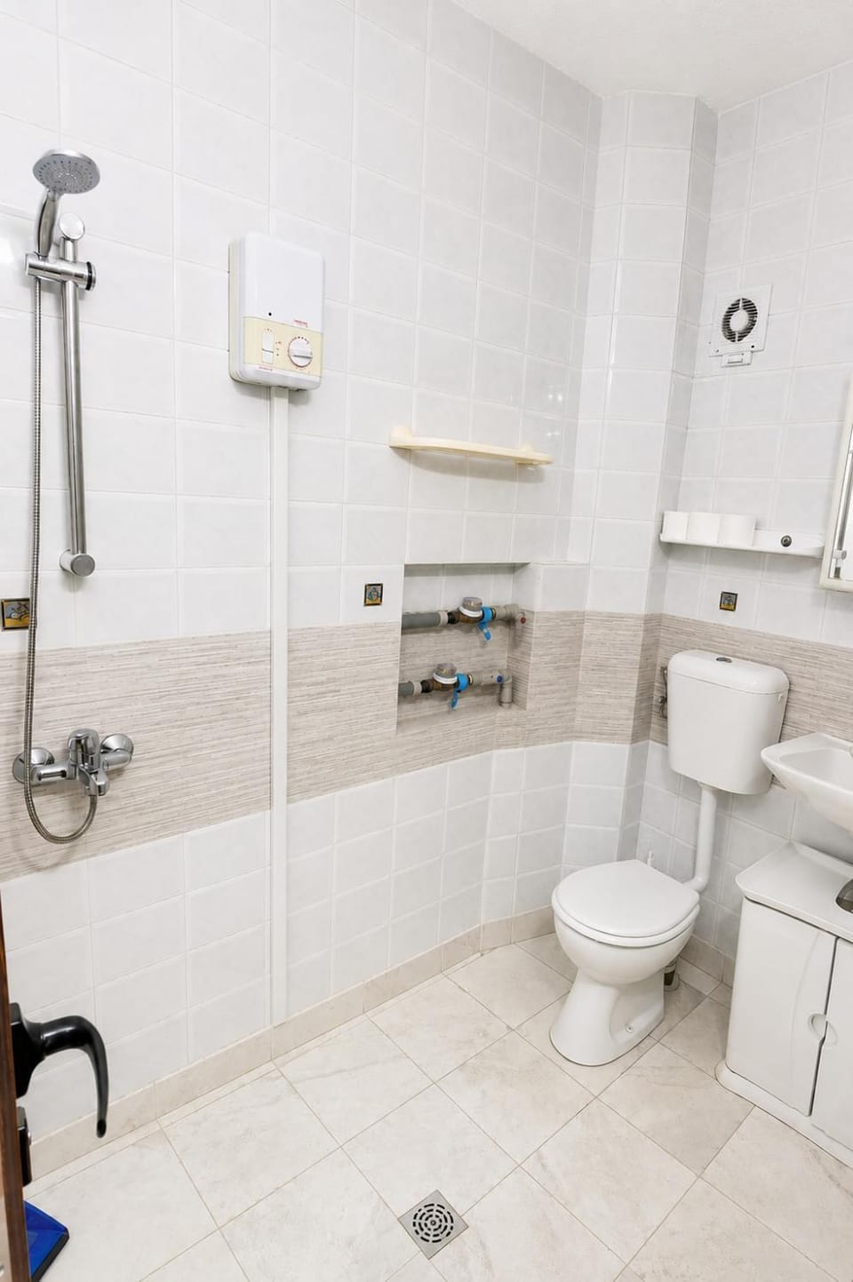 Shower, Toilet, Bathroom, towels