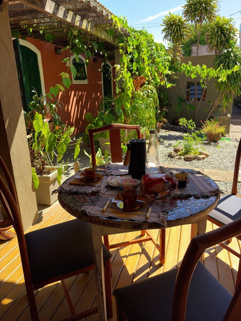 Patio, Dining area, Garden view