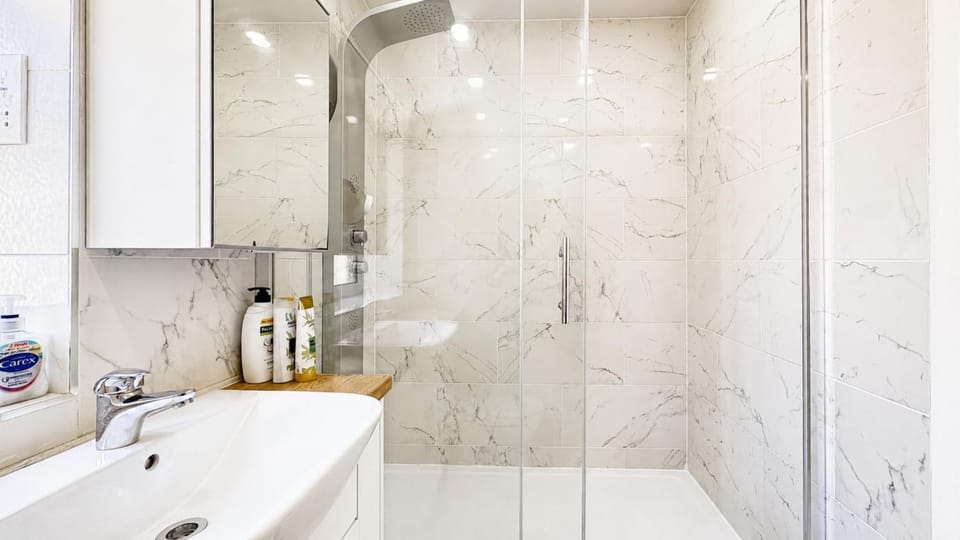 Frampton Street Apartment in City of Westminster