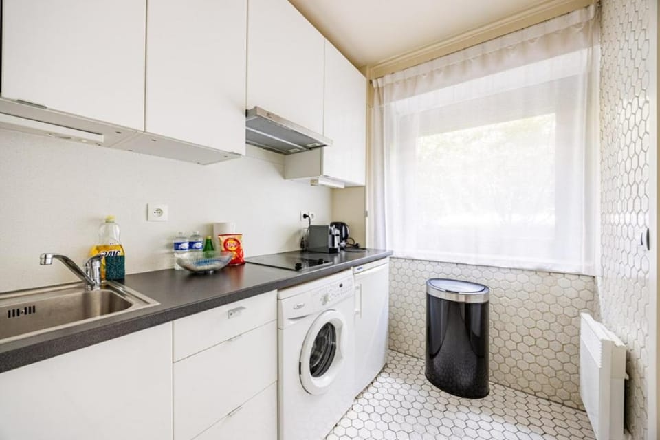 Cozy studio Arc de Triomphe Champs Elysées 8th Apartment in Paris