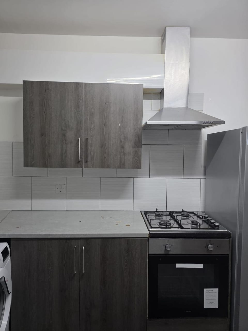 Spacious 4 Bedroom Flat Apartment in Wolverhampton