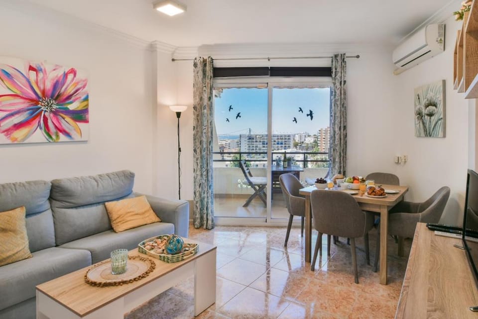 View (from property/room), Living room, Dining area