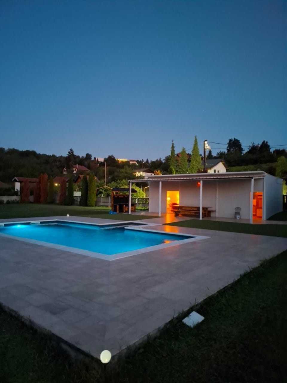Swimming pool