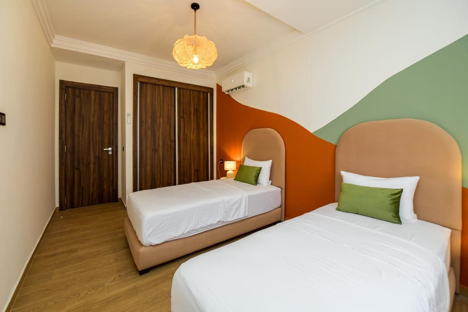 Bed, Photo of the whole room, Bedroom, wardrobe