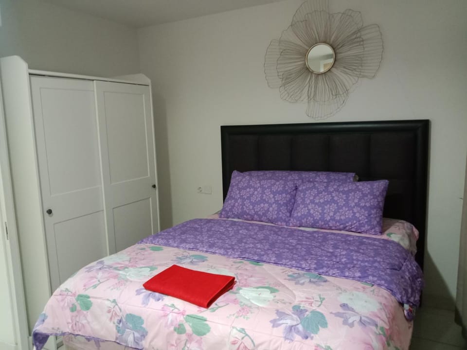 sentul tower apartemen 1bedroom fullfurnis lantai 2 by milenialroom Apartment in West Java