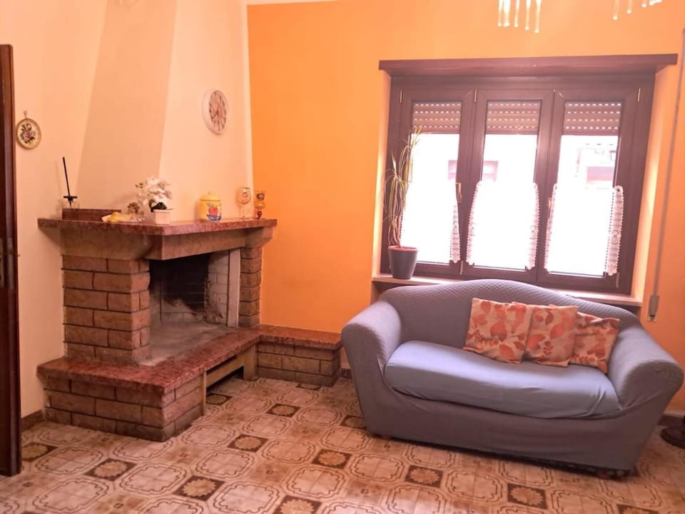 Le Chat Noir Apartment in Abruzzo