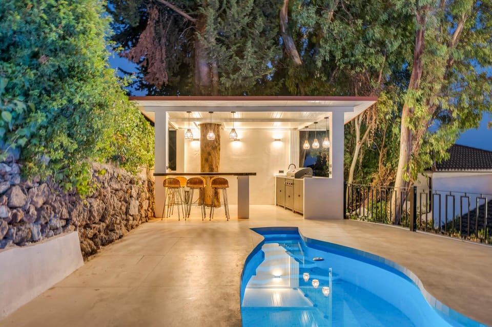 Property building, Natural landscape, Garden, Swimming pool