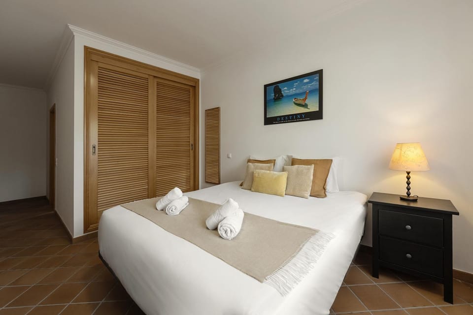 Bed, Photo of the whole room, Bedroom, towels, wardrobe