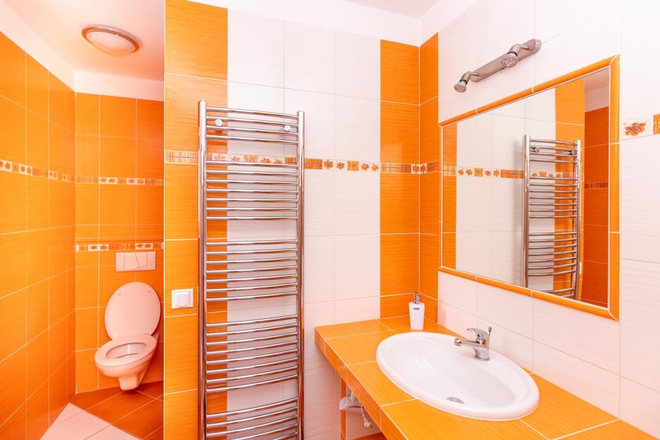 Toilet, Bathroom