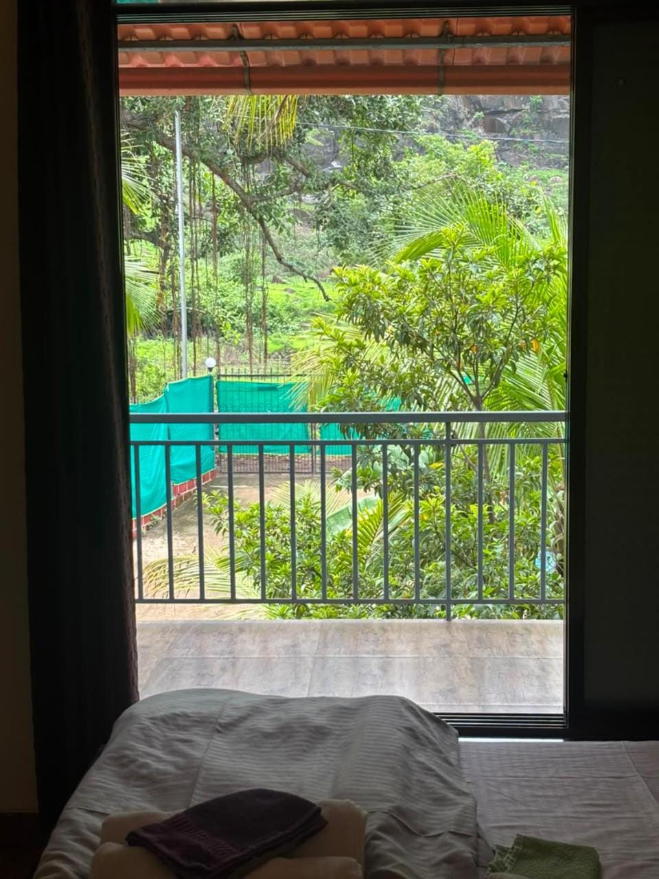 Natural landscape, View (from property/room), Balcony/Terrace, Bedroom, Pool view