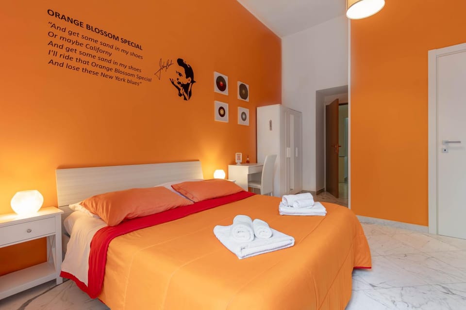 Bed, Photo of the whole room, Bedroom, wardrobe