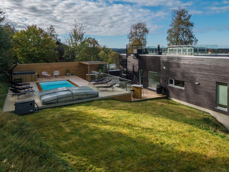 Villa Funkisdrøm with pool by beautiful Hvaler Villa in Västra Götaland County
