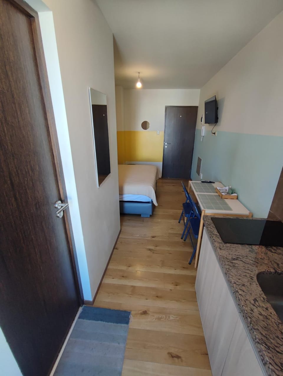 Kitchen or kitchenette, Photo of the whole room