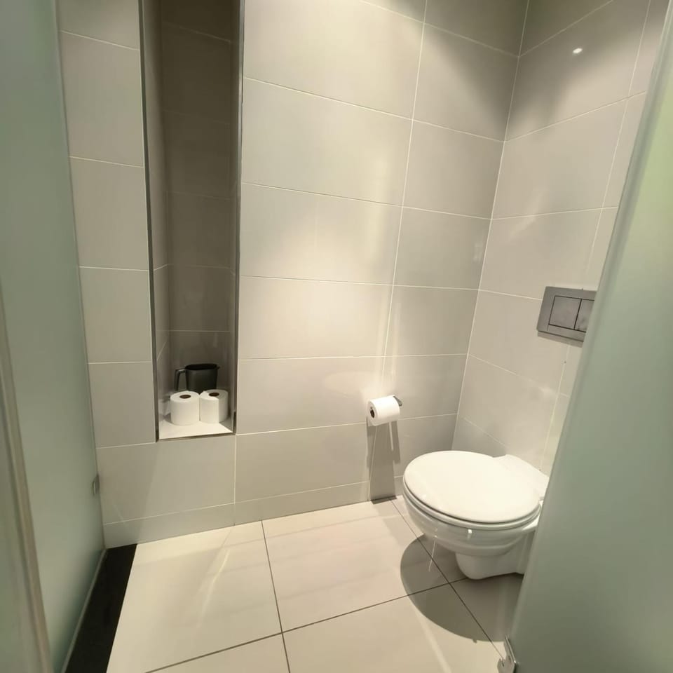 Toilet, Bathroom