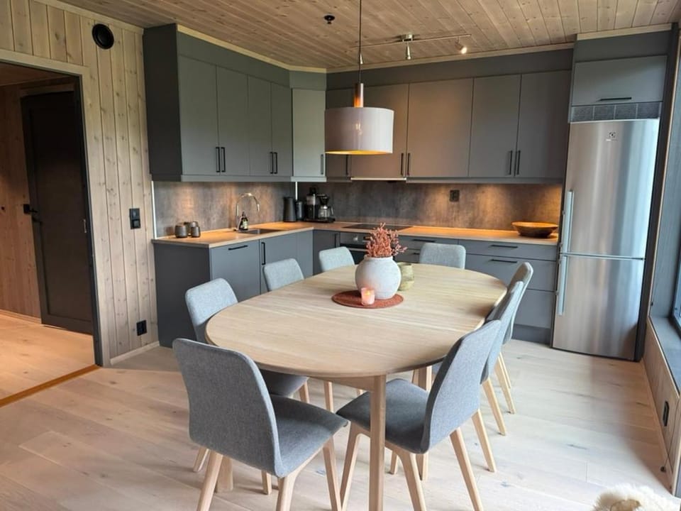 Ski in-out Kikut, Geilo, 4 Bedrooms, 2 Bathrooms Apartment in Geilo