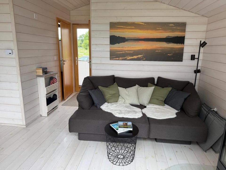 ex 102 Tiny House mit Blick ins Grüne & Kamin House in Mecklenburg-Vorpommern, Germany