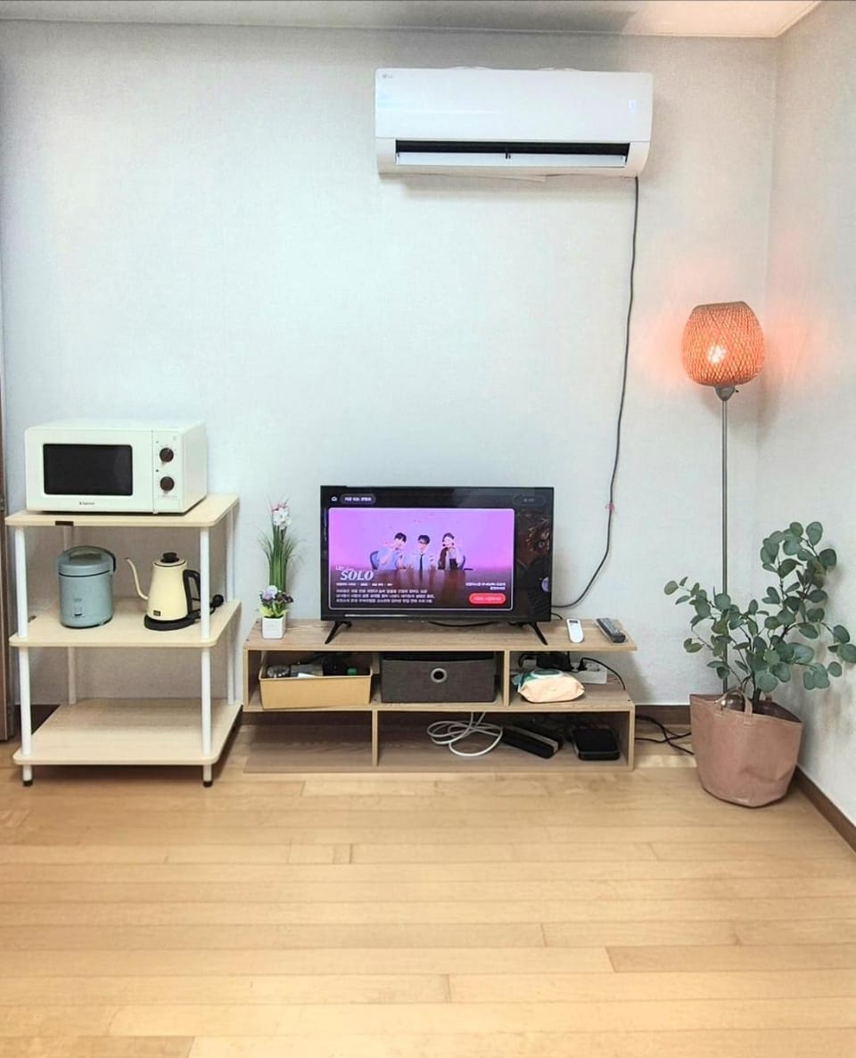 오픈특가#1-1526 #Gangnam 5min,Yeoksam 3min, 이태원,명동,홍대,잠실,OTT Apartment in Seoul