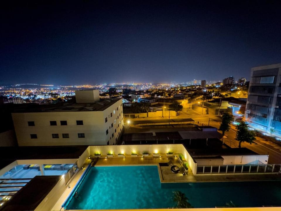 Apartamento no Hub 506 Vista para Piscina Apartment in Ribeirão Preto
