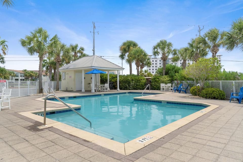 Coastal Peak House in Pensacola Beach