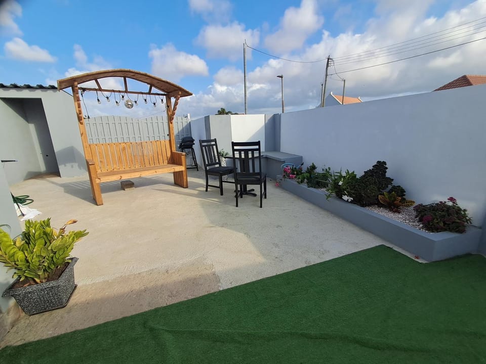 MVB Lovely and Private House, in Center of Oranjestad, Aruba House in Oranjestad