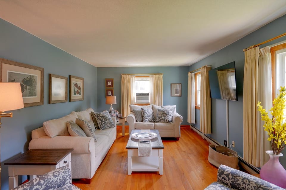 Fall Fun in the Berkshires: Yard, Patio, Playset House in Pittsfield
