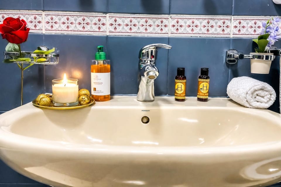 Séjour Confort Luxe Gare TGV Hilton et Plage à 2 Min climatisée Apartment in Tangier