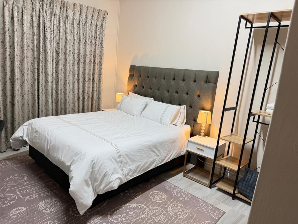 Neuvo Comienzo Apartment in Sandton