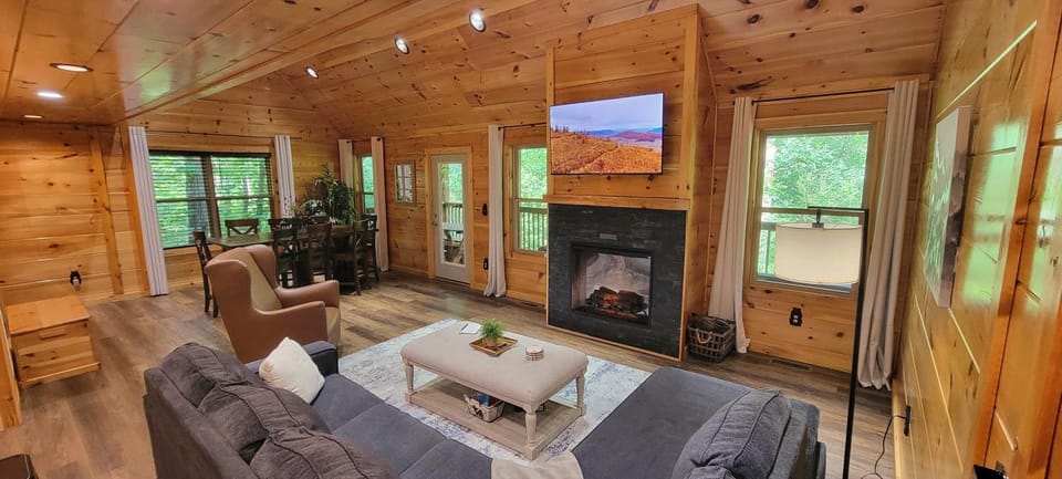 TV and multimedia, Living room, fireplace