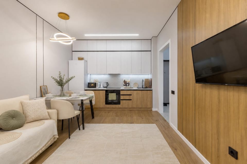 TV and multimedia, Coffee/tea facilities, Kitchen or kitchenette, Living room, Seating area, oven