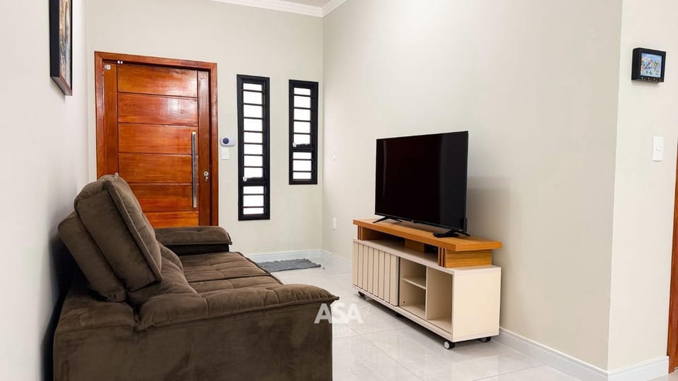 Communal lounge/ TV room, TV and multimedia, Living room