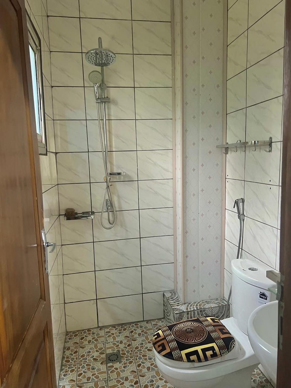 NOURS HOME - Logpom Apartment in Douala