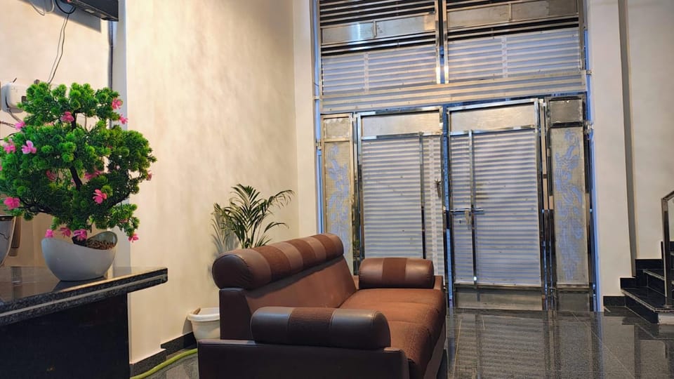 Property building, Seating area