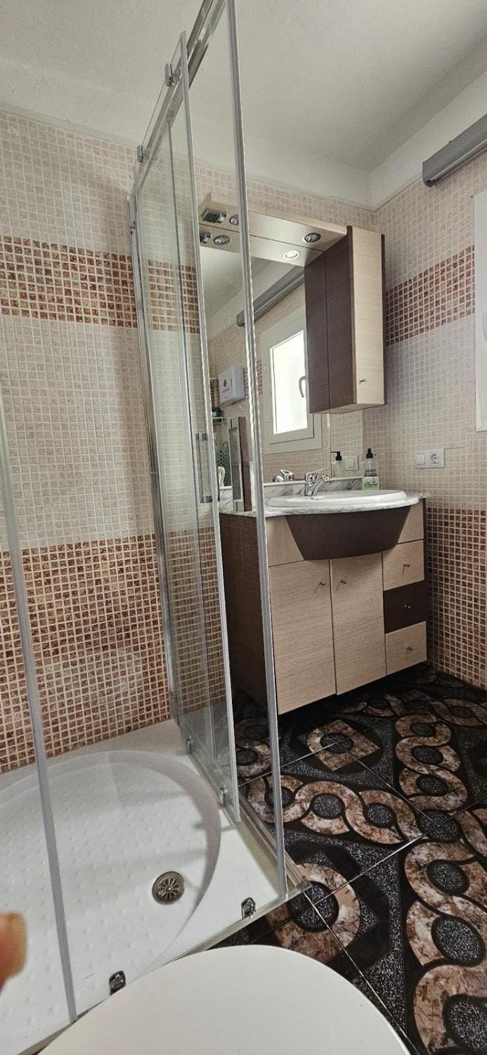 Shower, Bathroom